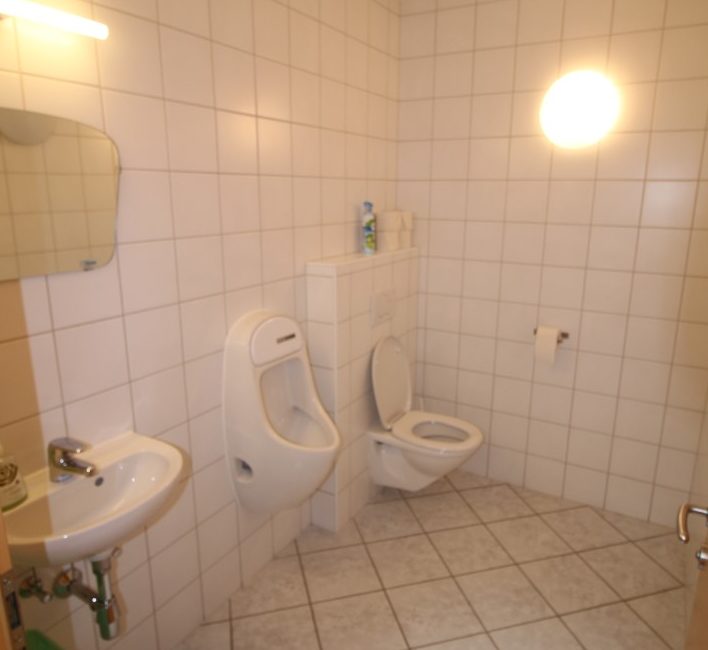 barrierefreies Herren-WC